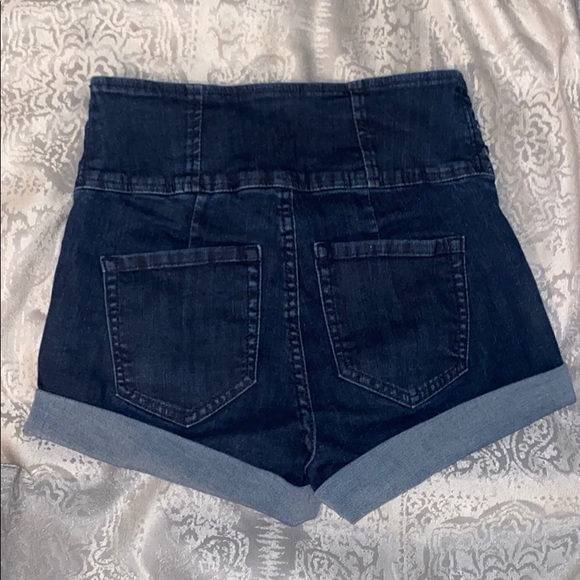 High rise denim shorts - Picture 2 of 2